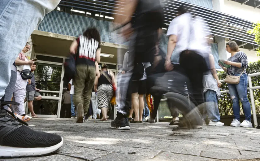 CNU 2025: mais de 760 mil candidatos fazem as provas objetivas neste domingo