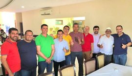 Ex-prefeitos criam grupo para discutir processo eleitoral em Alagoas
