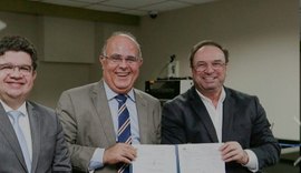 Prefeitura de Arapiraca assina termo de cooperação com o TJ/AL para o Moradia Legal