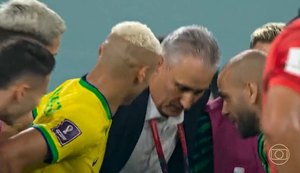 Vídeo: Tite reage a críticas e justifica importância de ter feito a ‘dança do pombo’
