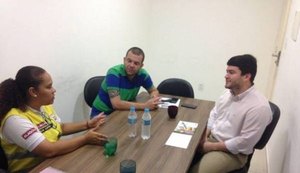 Ronda no Bairro promove encontro entre jovens e atletas de CRB e CSA