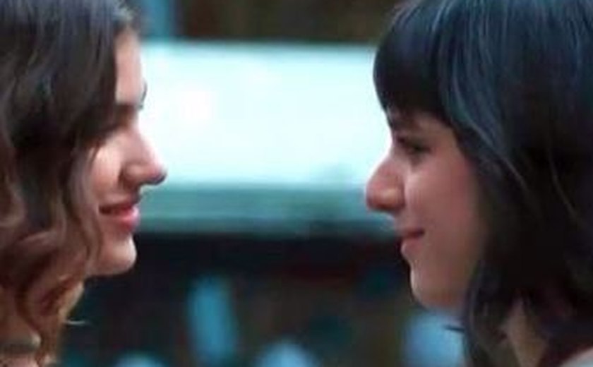 Emoção e casal Lica e Samantha marcam fim de 'Malhação - Viva a Diferença'