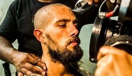 'Sol Nascente': Últimas semanas! César é preso e tem a cabeça raspada na cadeia