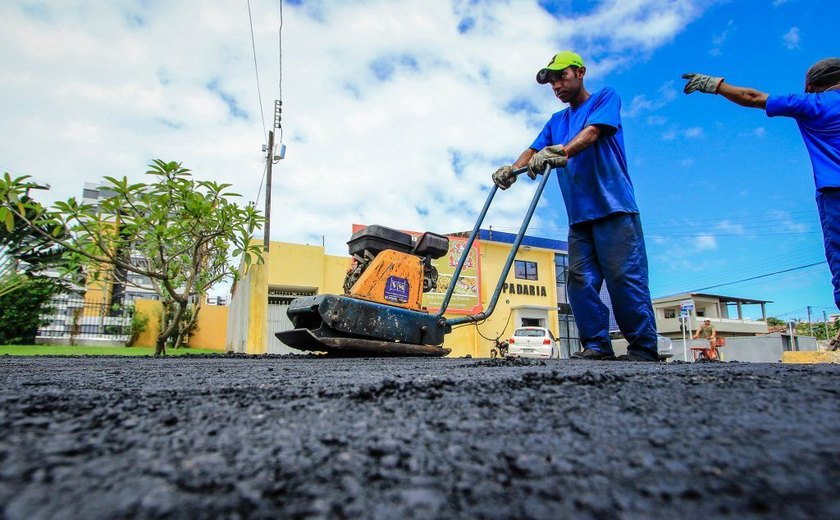Prefeitura de Maceió utilizou 6,6 mil toneladas de asfalto na recuperação de vias