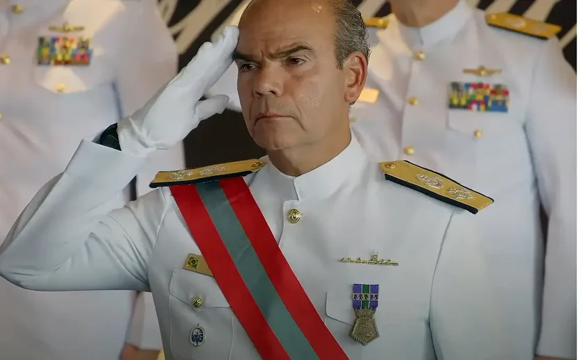 Comandante da Marinha nega mobilização de tropas para golpe