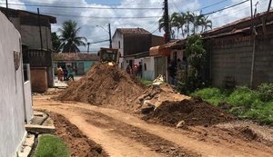 Seminfra inicia pavimentação em ruas do Conjunto Frei Damião, no Benedito Bentes