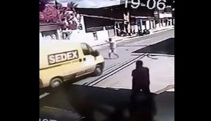 Van dos Correios é assaltada na parte alta de Maceió