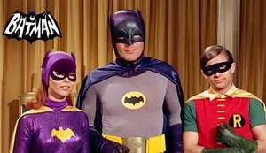 De Gotham à Galáxia! Uniformes de 'Batman' chegam perto de 1 milhão de dólares em leilão