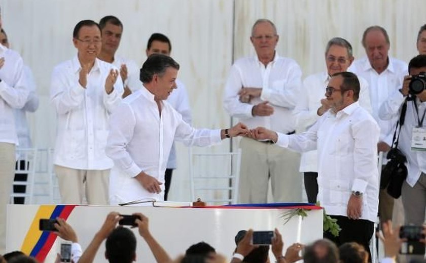 Farc diz que acordo de paz da Colômbia está em ponto mais crítico