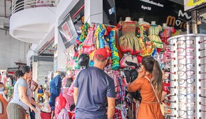 Lojistas do Shopping Popular acreditam no aquecimento das vendas com São João de Maceió
