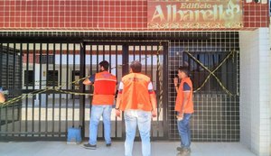 Defesa Civil de Maceió interdita edifício com rachaduras no bairro do Pinheiro