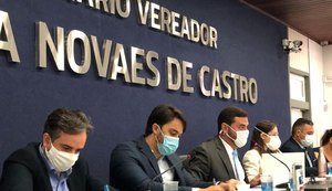 Joãozinho participa de reunião com empresas de esgotamento sanitário de Maceió