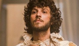 Novela 'Novo Mundo': Joaquim cai em armadilha e fica preso na mata