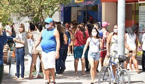 No primeiro feriado municipal pós-reabertura, lojas do Centro e shoppings estarão abertas