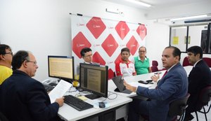 Em audiência, sindicato das empresas de ônibus nega demissão em massa de cobradores