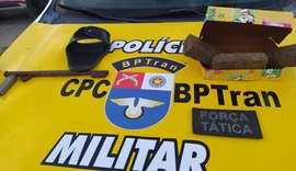 Polícia troca tiros com traficantes e apreende arma e drogas na Santa Lúcia