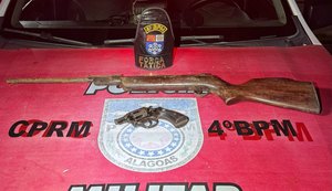 Polícia Militar apreende armas de fogo enterradas em terreno baldio, na Chã da Jaqueira