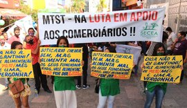 Comerciários protestam no Centro de Maceió por direitos