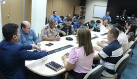 Denúncia leva a prisão de seis suspeitos de homicídio, tráfico de drogas e roubos
