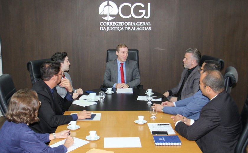 CGJ/AL discute medidas para aperfeiçoar serviços dos cartórios