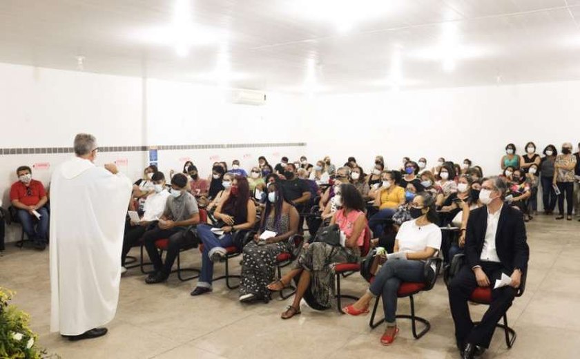 Educação homenageia em missa de sétimo dia professora vítima de acidente na Santa Amélia
