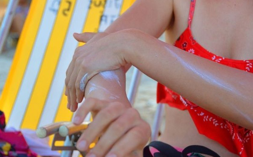 Dermatologista da Sesau dá dicas sobre cuidados com a pele no verão