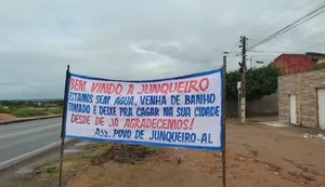 Moradores de Junqueiro protestam contra a falta de água na cidade
