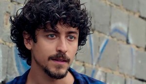 'Verão 90': Jerônimo é desmascarado e humilhado por Vanessa. 'Um sete um'