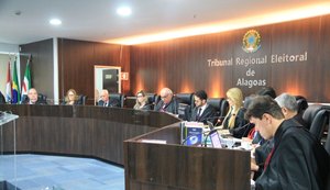 TRE defere registro de candidatura de Cícero Almeida
