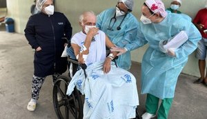 Paciente do HGE comemora saída da UTI para enfermaria com pedido surpreendente