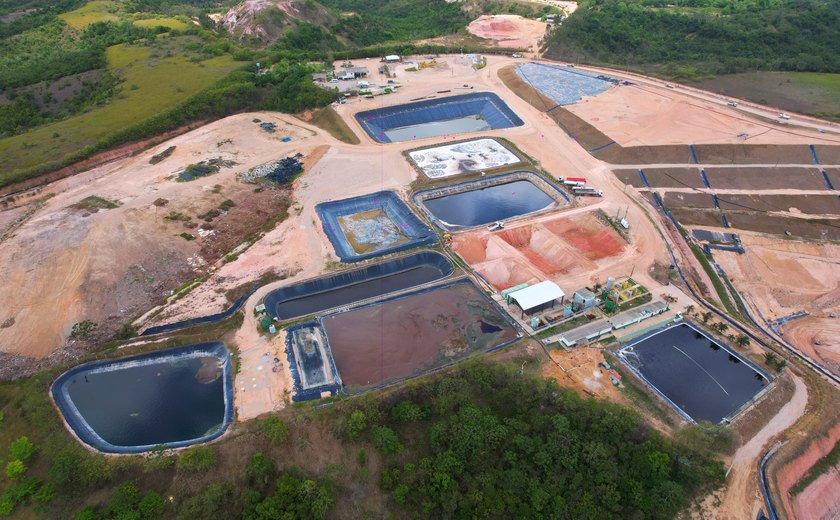 Moradores do Conjunto dos Caetés reclamam de aterro sanitário