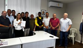 Sindicatos assinam acordo de reajuste salarial linear para servidores públicos municipais de Maceió