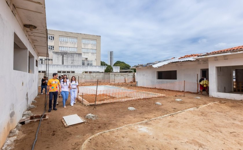 JHC visita obras da Casa do Autista, marco na saúde pública de Maceió