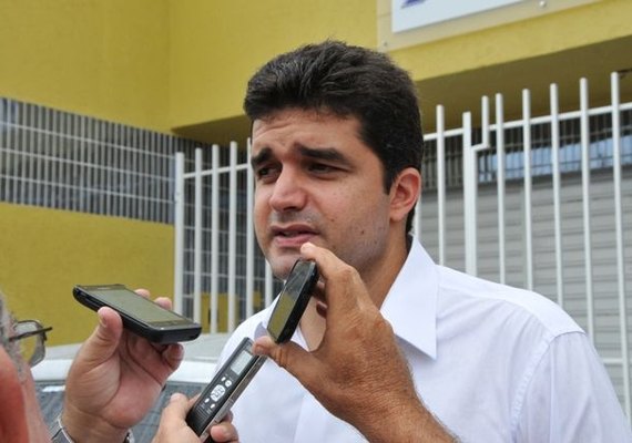 Rui diz que relação institucional com governo de AL não muda após reeleição