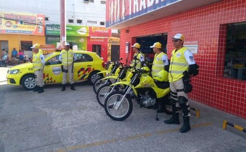 Militares do Ronda no Bairro apreendem moto roubada no Jacintinho