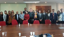 Procuradores do MPC/AL discutem estratégias para fiscalizar recursos da educação