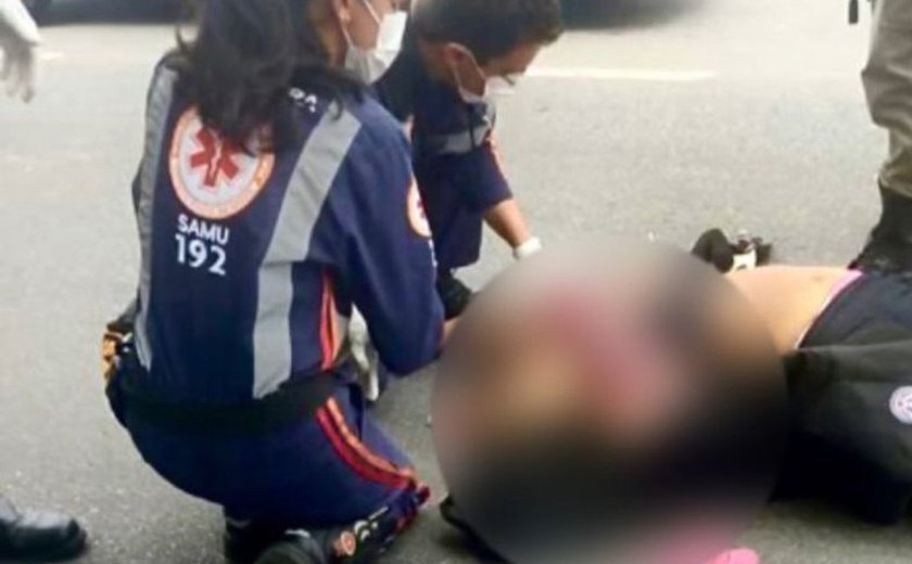 Passageira de motocicleta morre em acidente envolvendo caminhão na parte alta