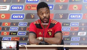 Michel Bastos busca protagonismo no Sport e mira exemplo de Diego Souza