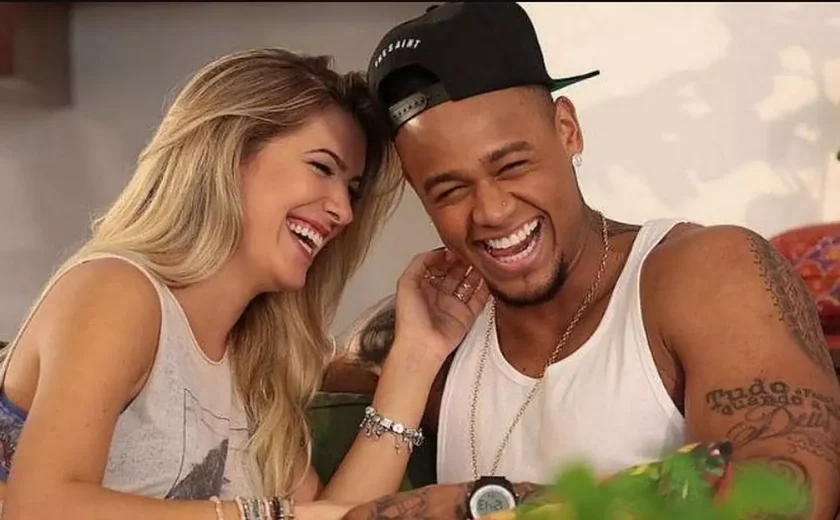 Léo Santana e Lore Improta anunciam gravidez do segundo filho: 'Agora somos quatro'