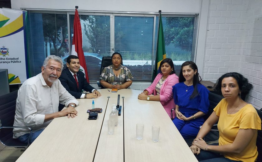 Advogada com camisa de Lula é agredida por policiais militares