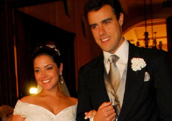 Joaquim Lopes e Thaís Fersoza rendem momento constrangedor ao vivo na TV