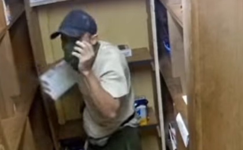 Polícia divulga imagens de suspeito de furto em supermercado de Cruz das Almas
