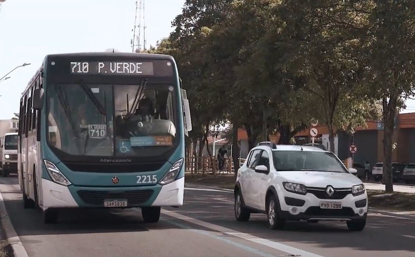Faixa exclusiva garante agilidade no deslocamento do transporte público