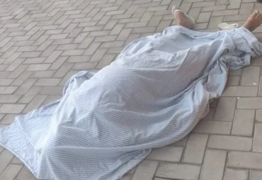 Mulher sofre parada cardíaca e morre em praça pública durante bebedeira em São Miguel