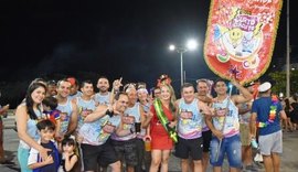 Bloco Curto Circuito esbanja energia no Jaraguá Folia