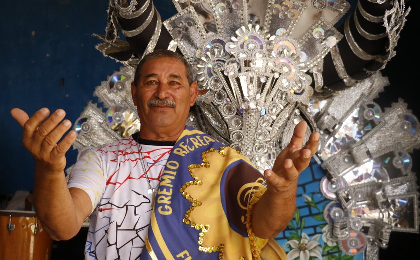 Escola de Samba Girassol completa 40 anos de Carnaval