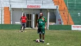 Presidente do Coruripe anuncia saída do técnico Caé Cunha do comando alviverde