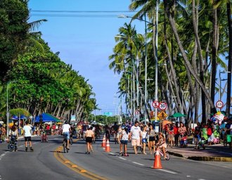 Prefeitura de Maceió promove ação do Outubro Prateado na orla