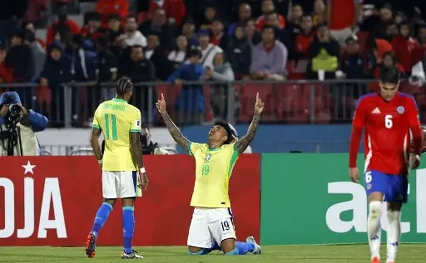 'Tá em crise? Chama o Chile': Brasil vence de virada em Santiago
