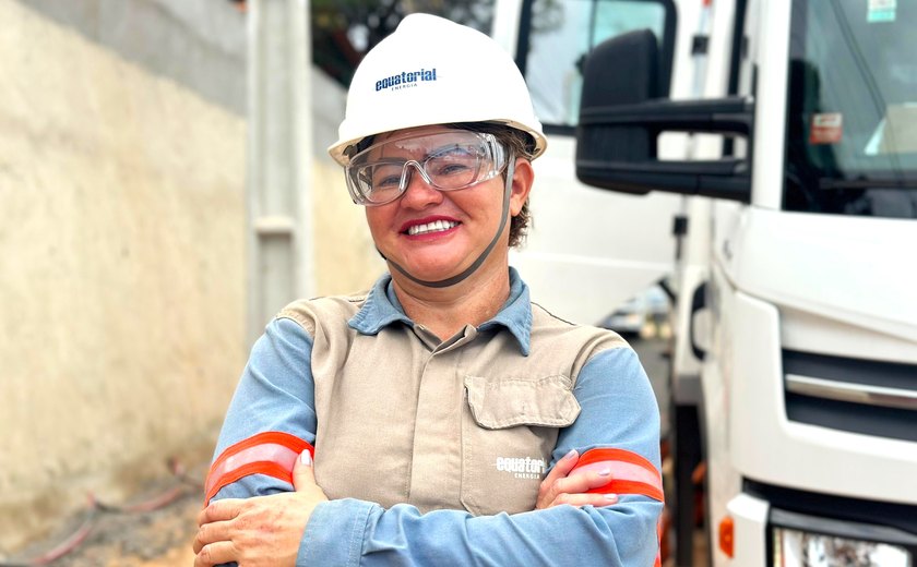 De Juazeiro a Alagoas: Conheça a história de superação, coragem e dedicação da eletricista Ivanilda Fidelis